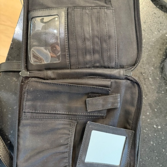 Etienne Aigner Black Crossbody Bag - Picture 2 of 4